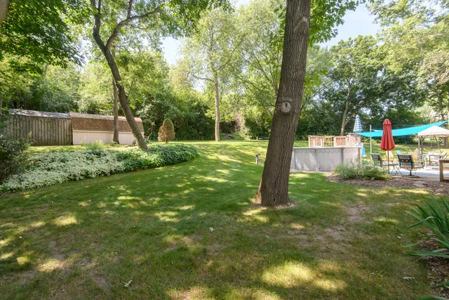 $525,000 | S75W32101 Paul Lane, Mukwonago, WI 53149