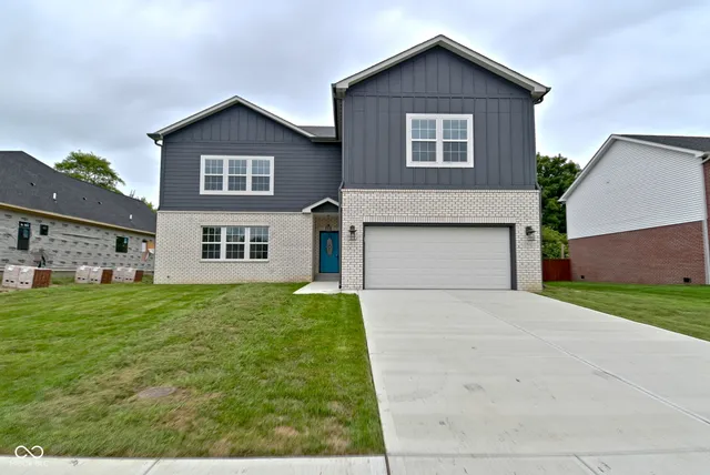 $415,000 | 525 Schmitt Road, Indianapolis, IN 46239