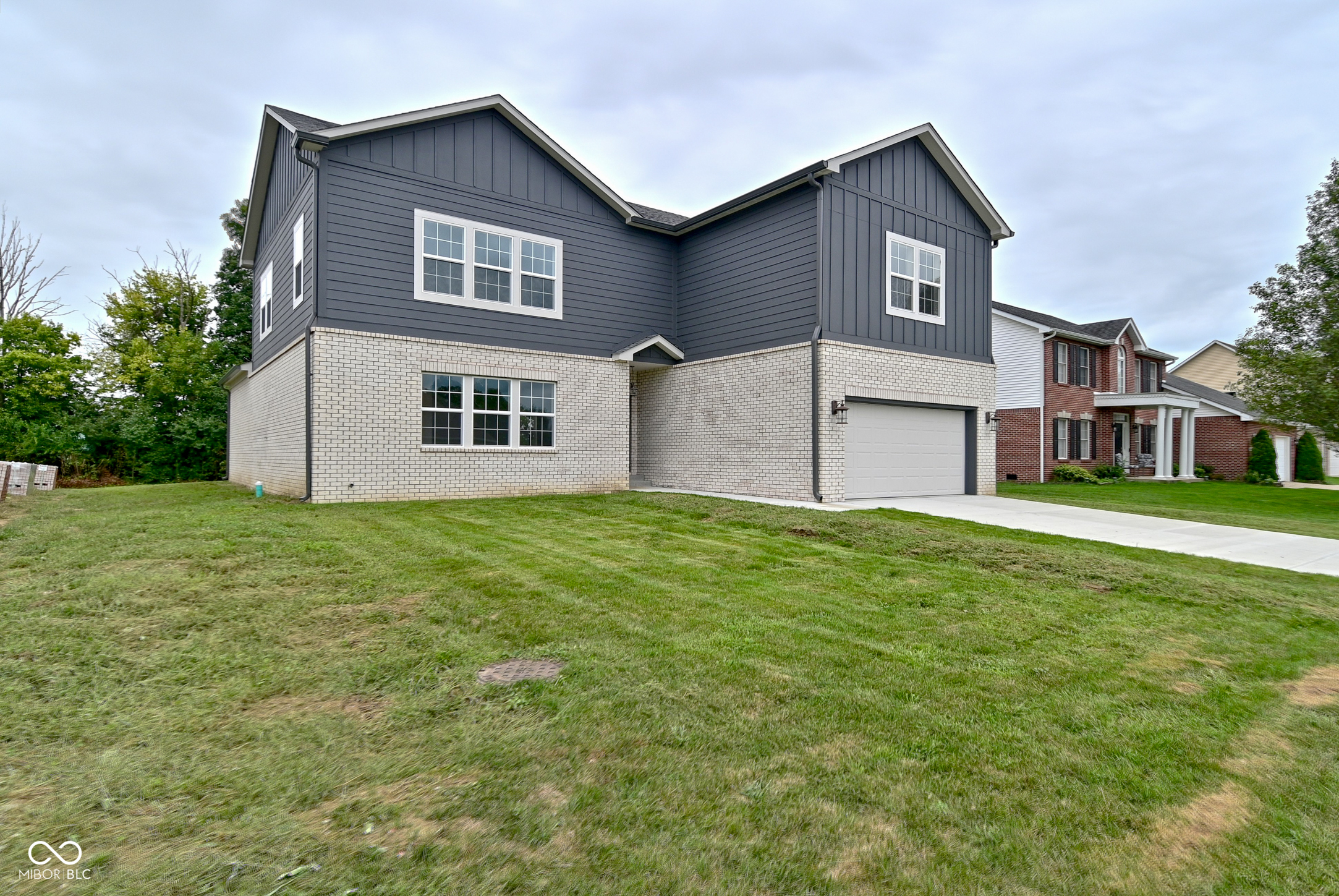 525 Schmitt Road Indianapolis, IN 46239 - Photo 3 of 67
