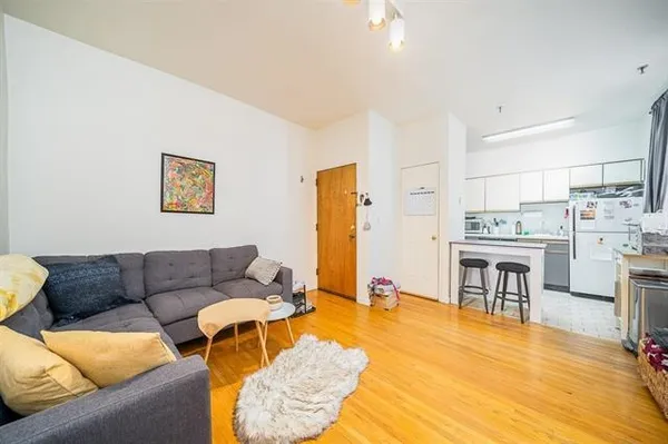 $2,650 | 711 Willow Avenue, Unit 2D, Hoboken, NJ 07030