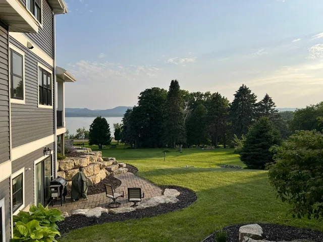 $850,000 | W12420 Highway 35, Stockholm, WI 54769