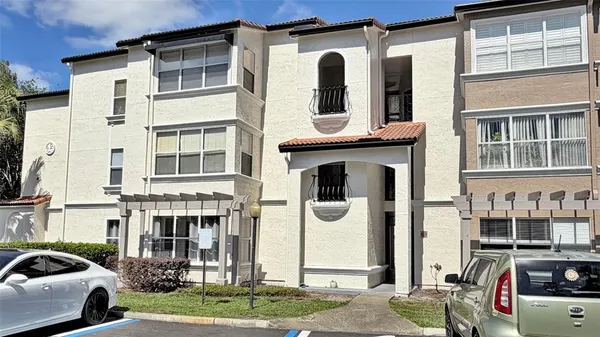 $1,600 | 5144 Conroy Road, Unit 1033, Orlando, FL 32811