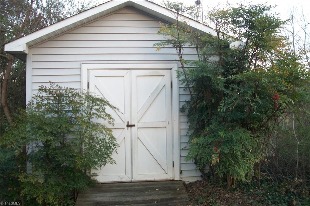 1731 Yadkin Valley Road Advance, NC 27006 - Photo 25 of 29 Gallery Image 25