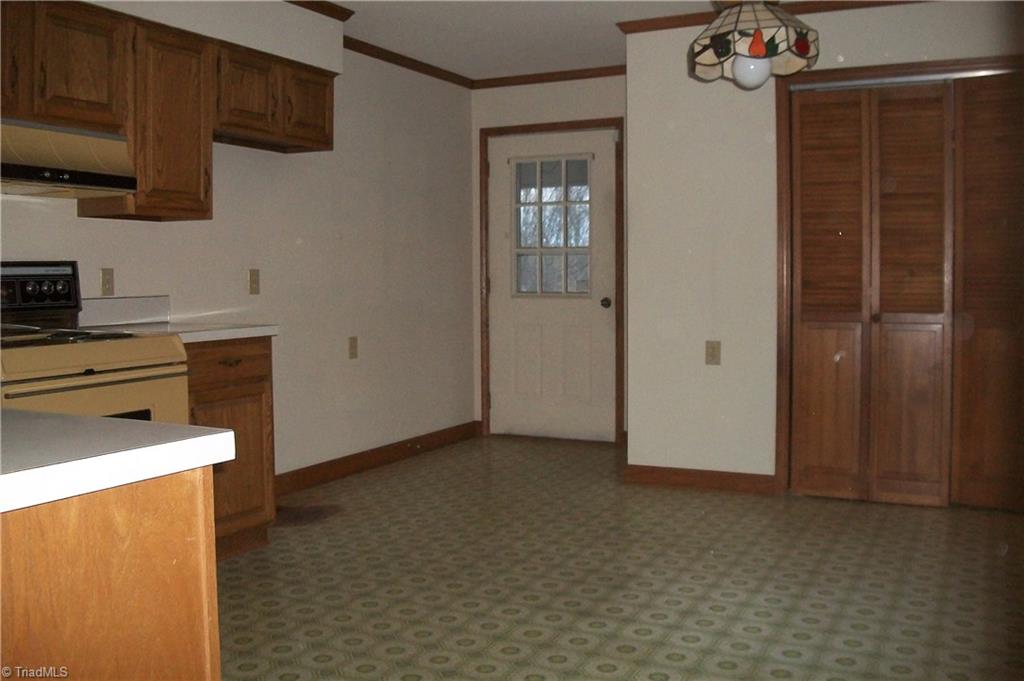 1731 Yadkin Valley Road Advance, NC 27006 - Photo 10 of 29 Gallery Image 10