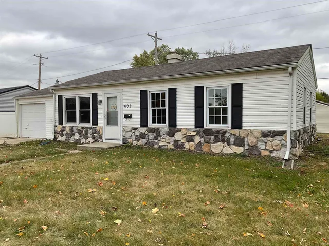 $1,250 | 602 North Stony Run Lane, Fort Wayne, IN 46825