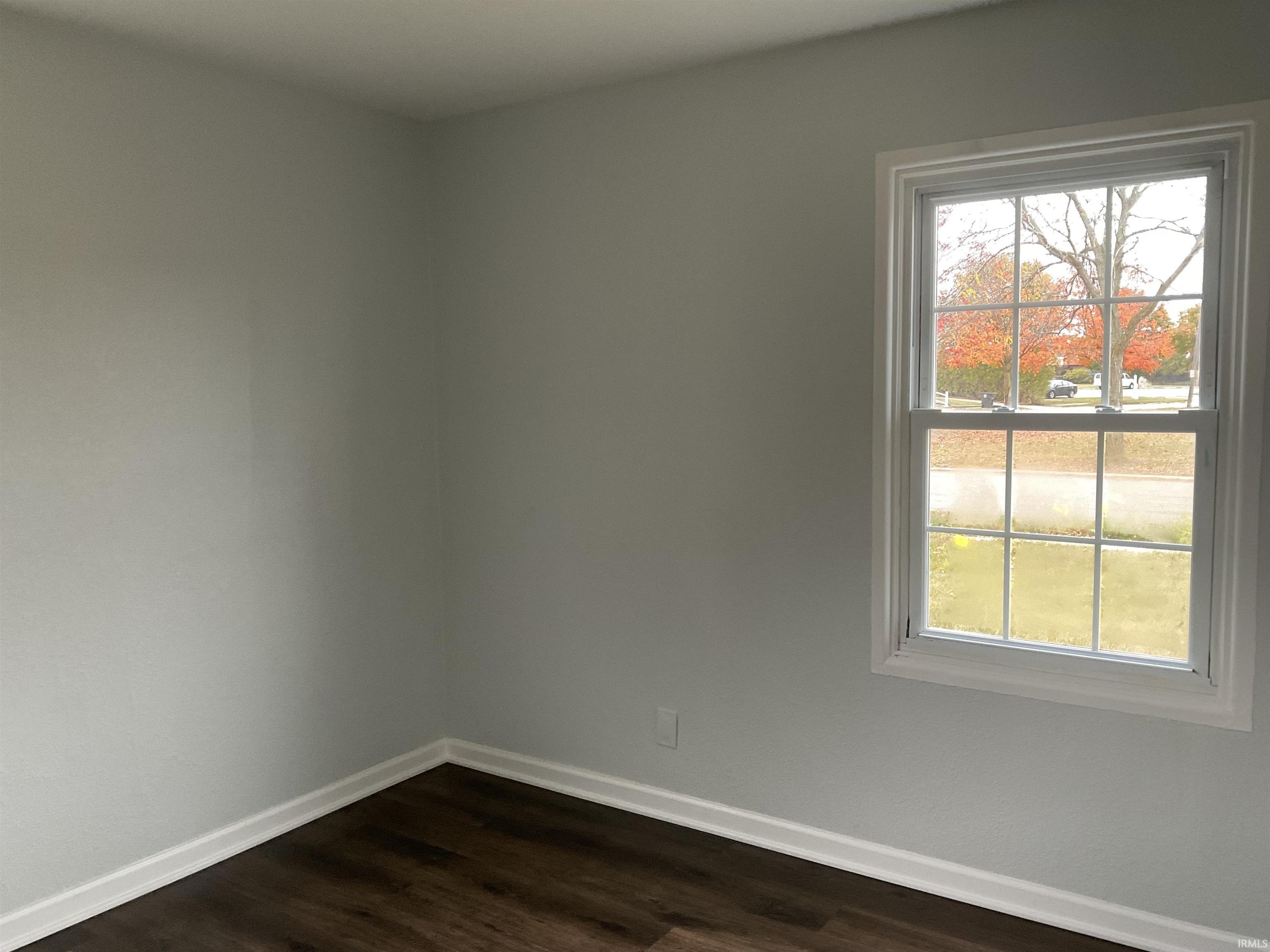 602 North Stony Run Lane Fort Wayne, IN 46825 - Photo 6 of 9