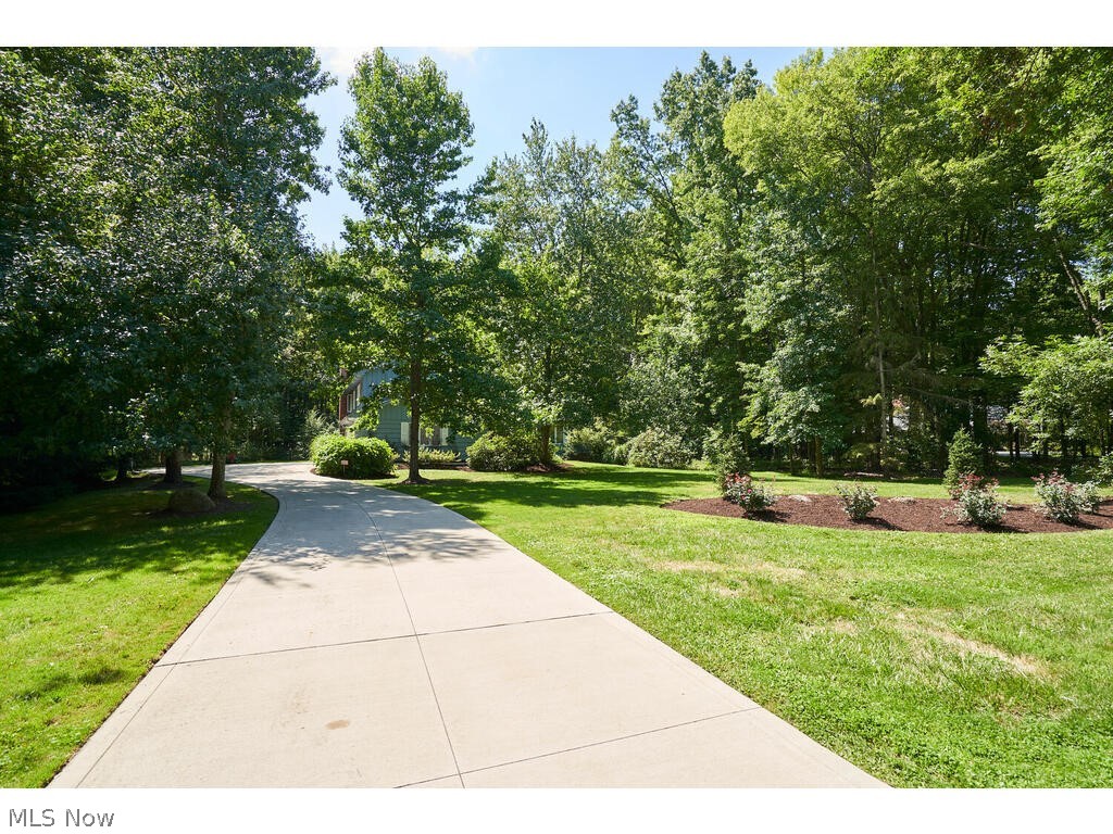 1742 Chartley Road Gates Mills, OH 44040 - Photo 2 of 5 Gallery Image 2