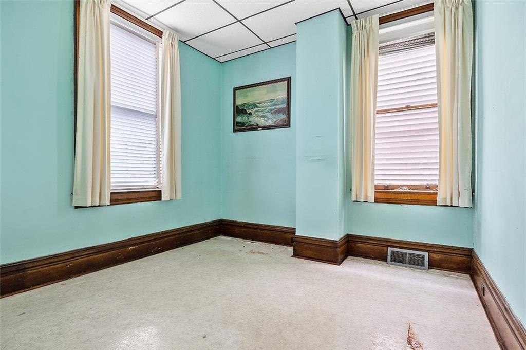 918 1st Street McKees Rocks, PA 15136 - Photo 6 of 20