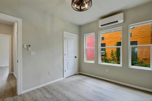 $1,800 | 1510 Steves Avenue, San Antonio, TX 78210
