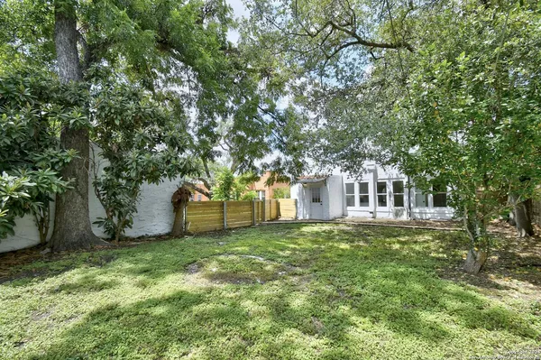 $1,800 | 1510 Steves Avenue, San Antonio, TX 78210