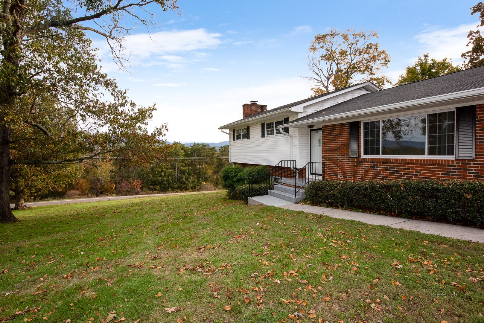 5408 Hutton Ridge Road Maryville, TN 37801 - Photo 2 of 38 Gallery Image 2