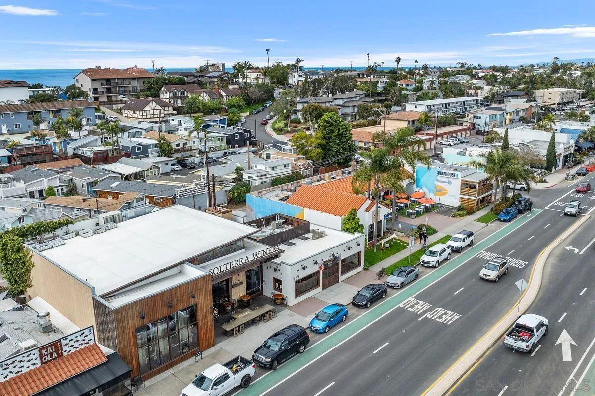 1366 Neptune Avenue Encinitas, CA 92024 - Photo 48 of 48 an aerial view of a city