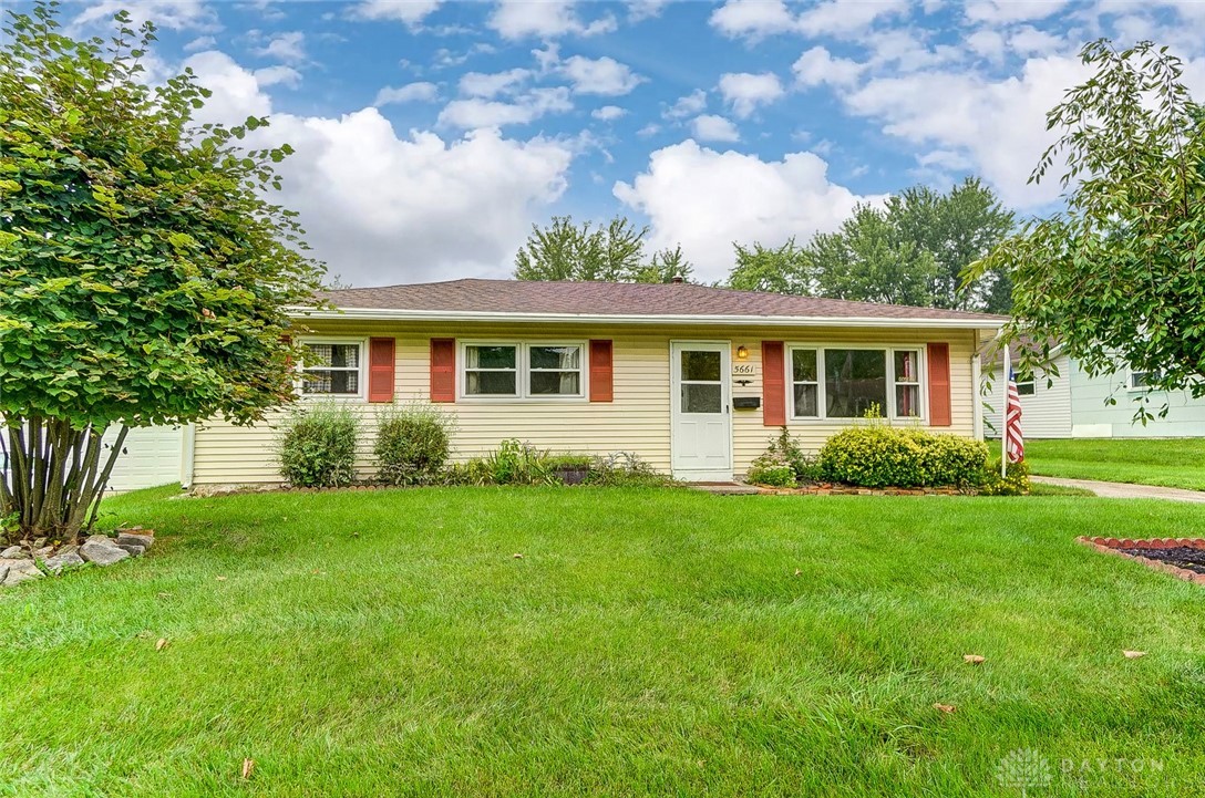 5661 Sharp Road Dayton, OH 45432 - Photo 3 of 31