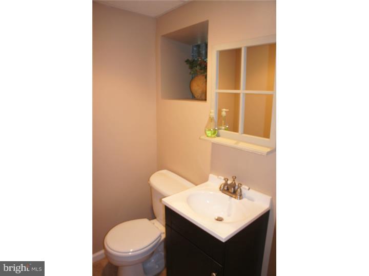805 Pleasant Hill Road Wallingford, PA 19086 - Photo 23 of 25 Bathroom