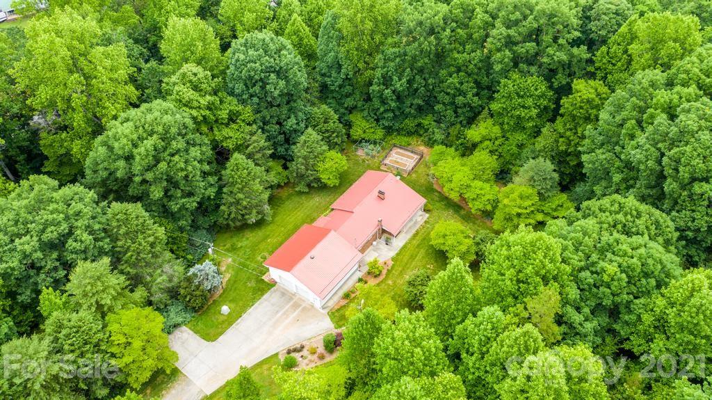 3605 Love Road Newton, NC 28658 - Photo 1 of 47 Gallery Image 1