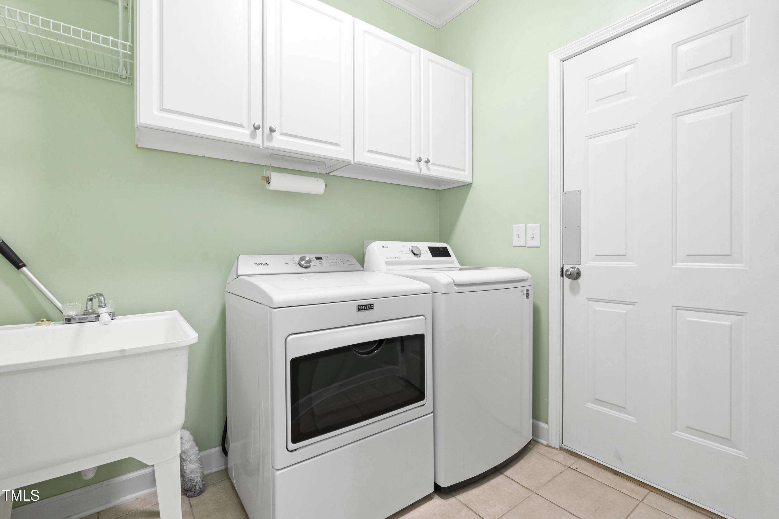 3103 Fortress Gate Drive Raleigh, NC 27614 - Photo 15 of 34 Laundry