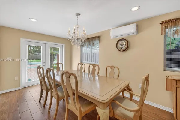 $550,000 | 2543 Liberty Street, Hollywood, FL 33020
