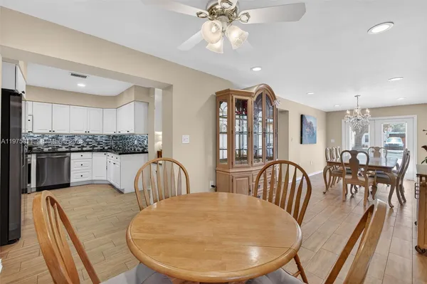 $550,000 | 2543 Liberty Street, Hollywood, FL 33020