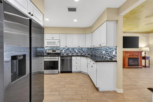 $550,000 | 2543 Liberty Street, Hollywood, FL 33020
