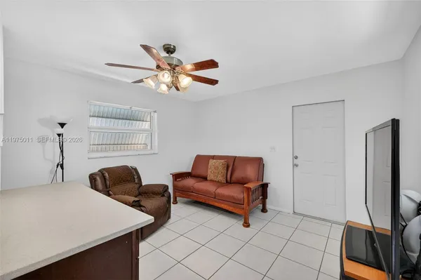 $550,000 | 2543 Liberty Street, Hollywood, FL 33020