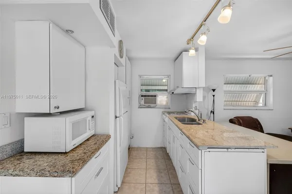 $550,000 | 2543 Liberty Street, Hollywood, FL 33020