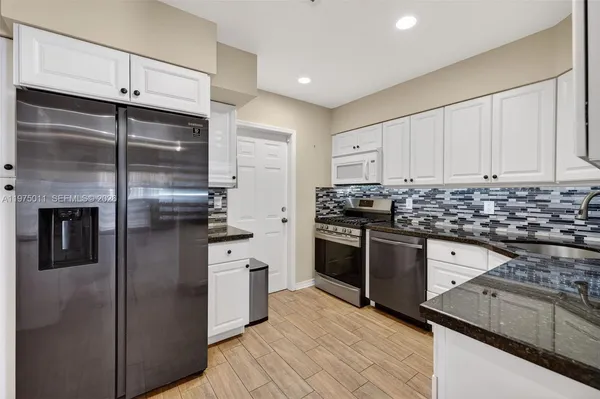 $550,000 | 2543 Liberty Street, Hollywood, FL 33020