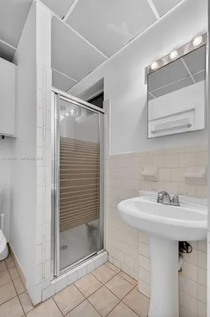 $550,000 | 2543 Liberty Street, Hollywood, FL 33020