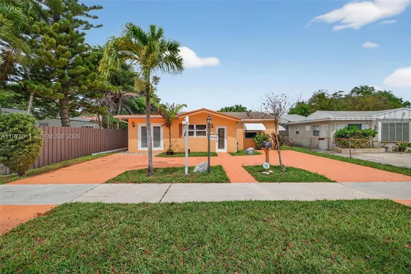 $550,000 | 2543 Liberty Street, Hollywood, FL 33020