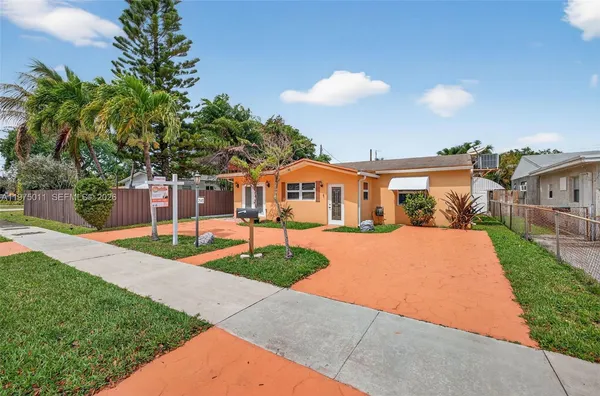 $550,000 | 2543 Liberty Street, Hollywood, FL 33020