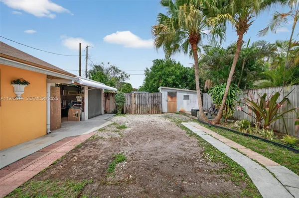 $550,000 | 2543 Liberty Street, Hollywood, FL 33020