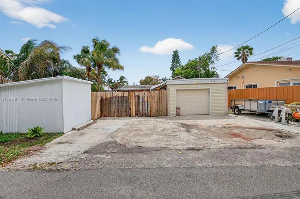 $550,000 | 2543 Liberty Street, Hollywood, FL 33020