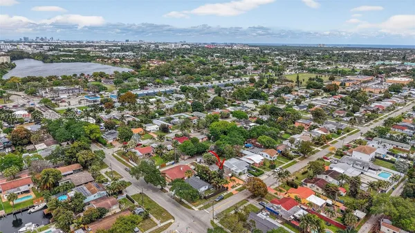 $550,000 | 2543 Liberty Street, Hollywood, FL 33020