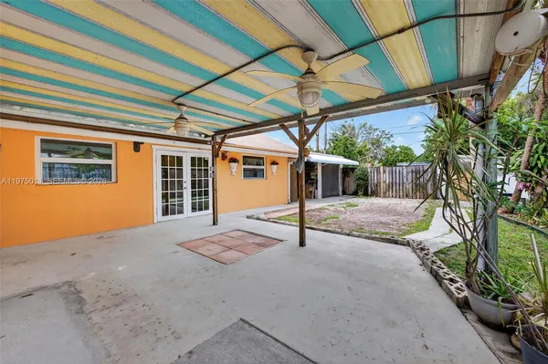 $550,000 | 2543 Liberty Street, Hollywood, FL 33020