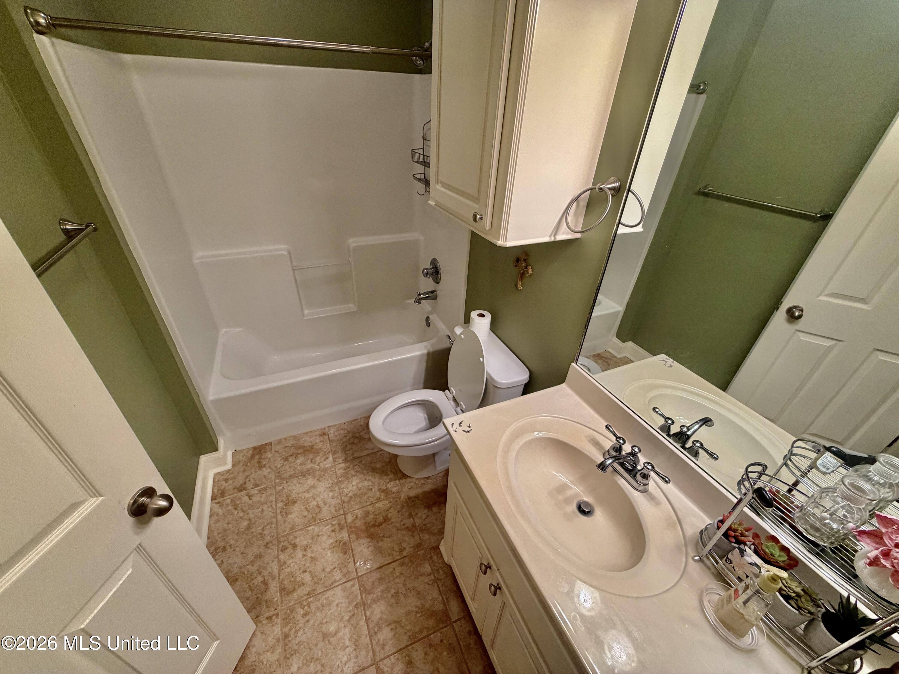 307 Springhill Point Brandon, MS 39047 - Photo 8 of 15 IMG_3993