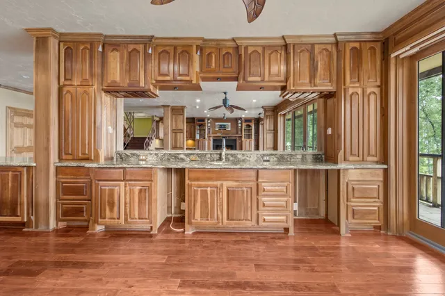 a view of front door with entryway