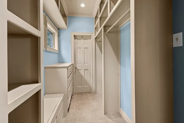 a view of walk in closet