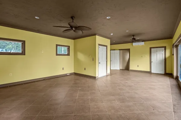$775,000 | 255 Laguna Point Drive, Hemphill, TX 75948