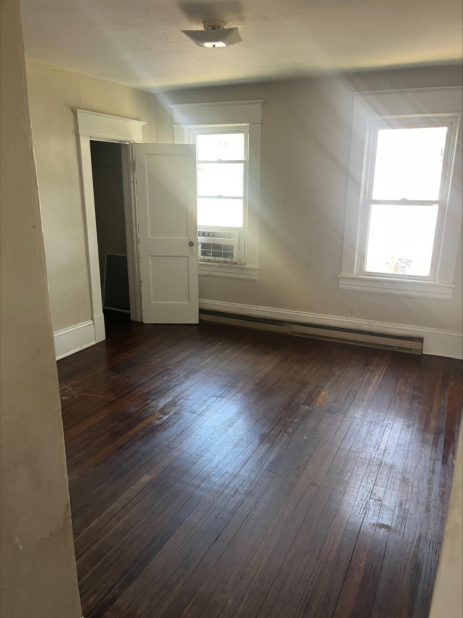 1501 Rugby Boulevard Northwest Roanoke, VA 24017 - Photo 4 of 9 processed-1F5D594B-0C04-4E0F-8423-13E139