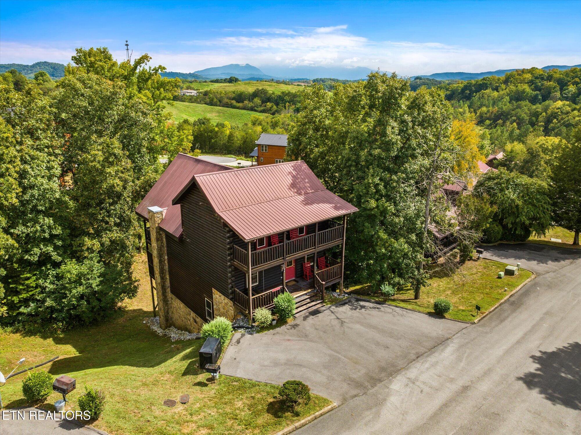 1544 Rainbow Ridge Way Sevierville, TN 37862 - Photo 3 of 51 1544 Rainbow Ridge