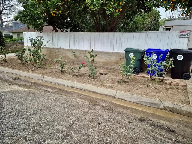 $1,600 | 857 West Edgehill Road, Unit 2, San Bernardino, CA 92405