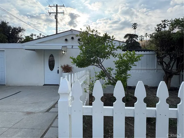 $1,500 | 857 West Edgehill Road, Unit 2, San Bernardino, CA 92405