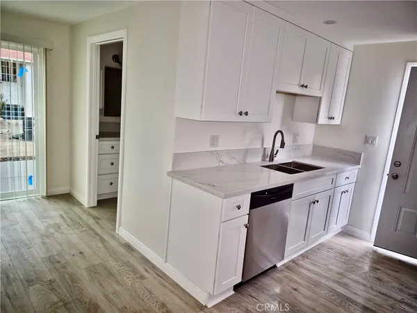 $1,500 | 857 West Edgehill Road, Unit 2, San Bernardino, CA 92405