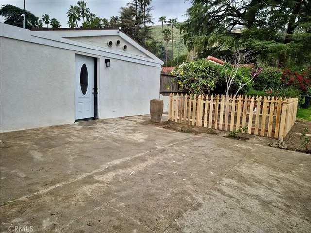 $1,600 | 857 West Edgehill Road, Unit 2, San Bernardino, CA 92405