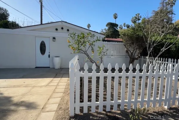 $1,500 | 857 West Edgehill Road, Unit 2, San Bernardino, CA 92405