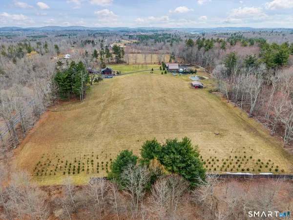 $1,395,000 | 566 Maple Street, Litchfield, CT 06759
