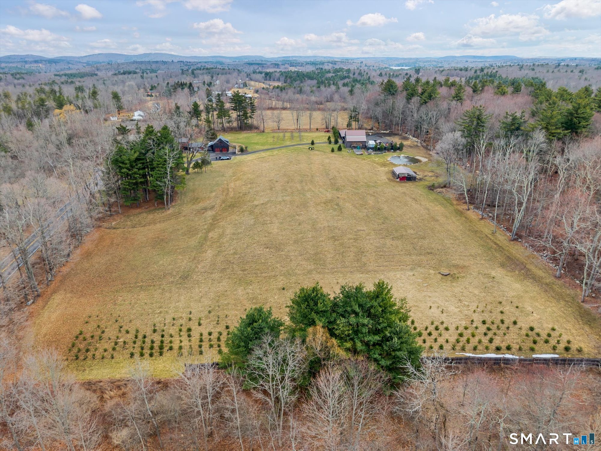566 Maple Street Litchfield, CT 06759 - Photo 3 of 34 a view of a city