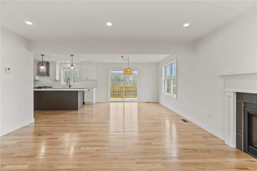 403 Louise Street Woonsocket, RI 02895 - Photo 6 of 40 Gallery Image 6
