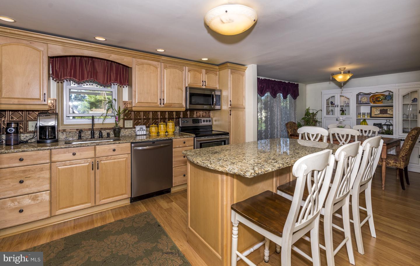 442 Amesbury Road Lancaster, PA 17601 - Photo 8 of 24 Kitchen V2