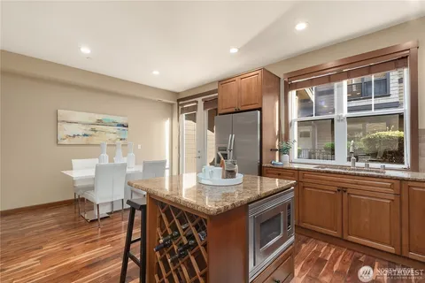 $1,600,000 | 303 Bellevue Way Southeast, Bellevue, WA 98004