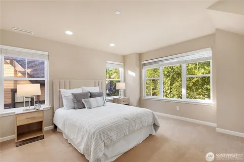 $1,600,000 | 303 Bellevue Way Southeast, Bellevue, WA 98004